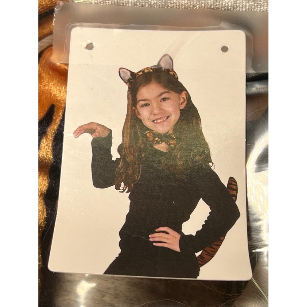 Instant costume accessories‎
